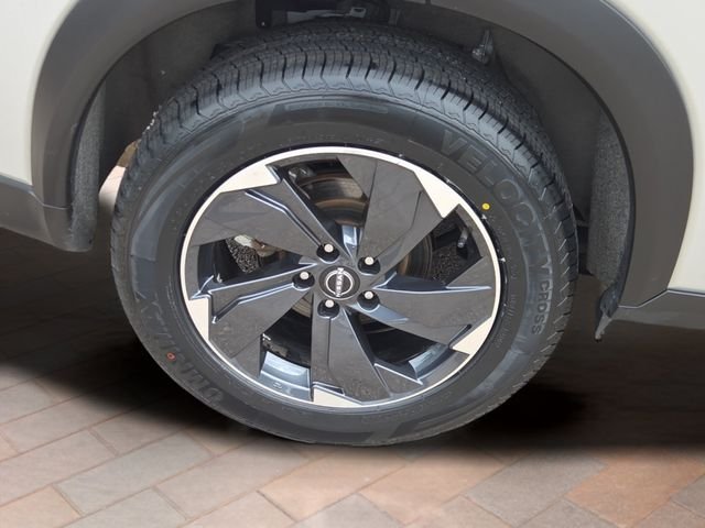 Used 2024 Brilliant Silver Metallic Nissan SV image 4