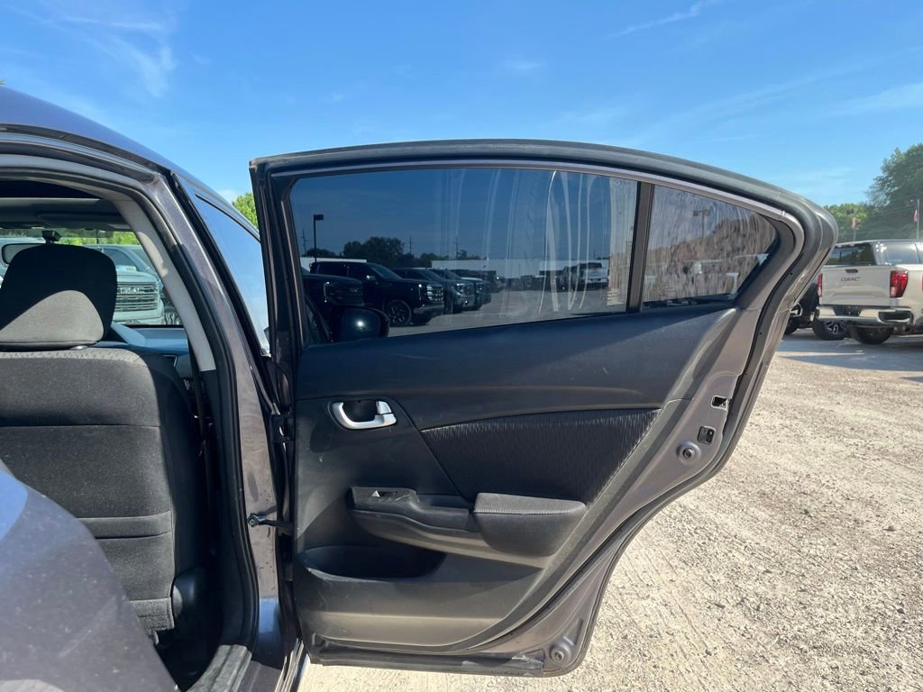 Used 2015  Honda EX image 31