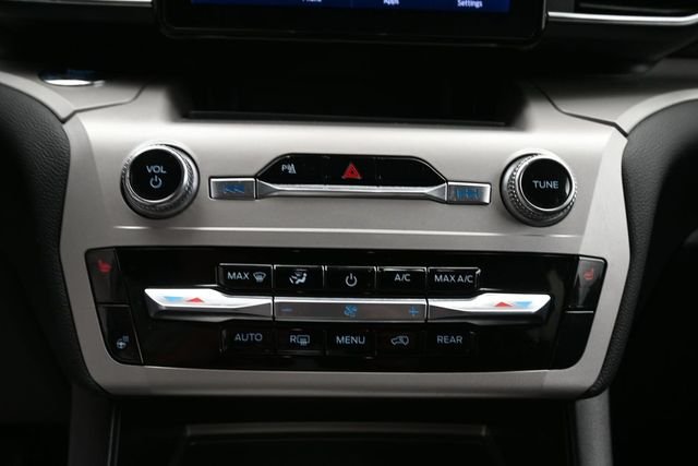Used 2024 Blue Ford XLT image 14