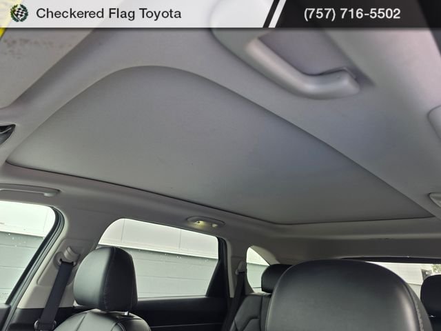 Used 2022 Aruba Green Kia S image 15