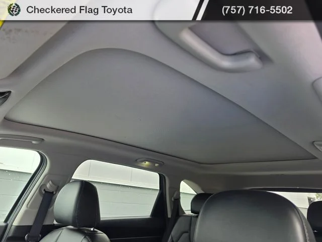 Used 2022 Aruba Green Kia S image 15