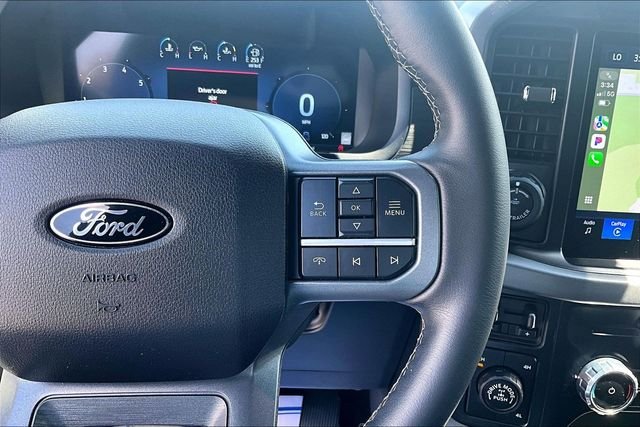 Used 2025 Agate Black Metallic Ford XLT image 17