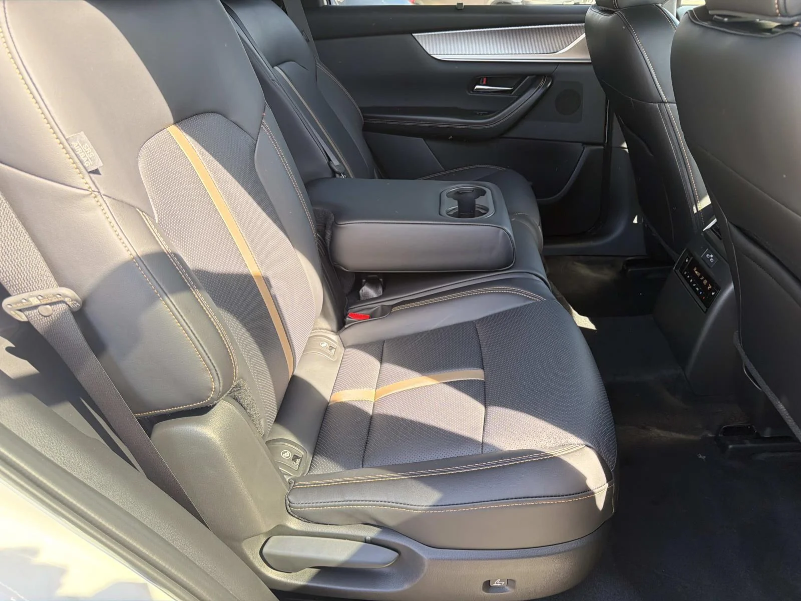 2026 Mazda CX-90 Premium Plus Package - Photo 25