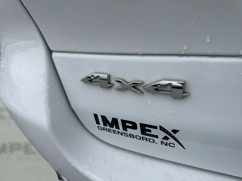 Used 2022 White Jeep Limited image 35
