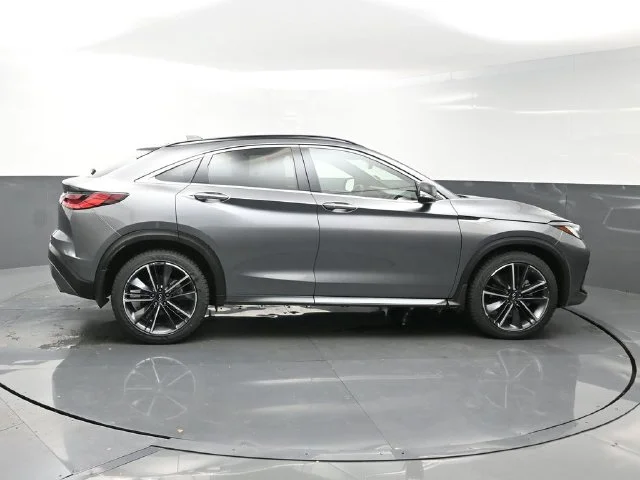 Used 2023 Gray INFINITI LUXE image 8
