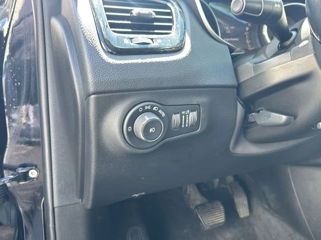 Used 2018 Black Jeep Limited image 11