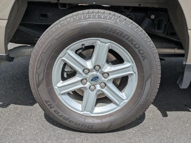 New 2026 Marsh Gray Ford XLT image 11