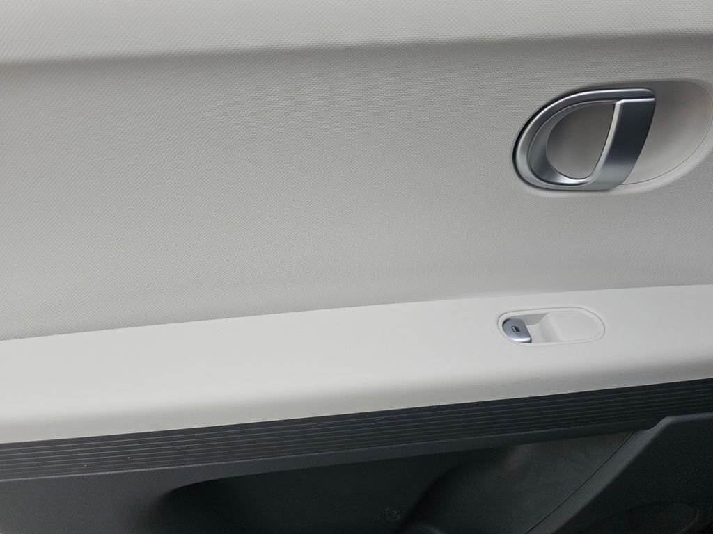 2024 Hyundai IONIQ 5 SEL - Photo 20