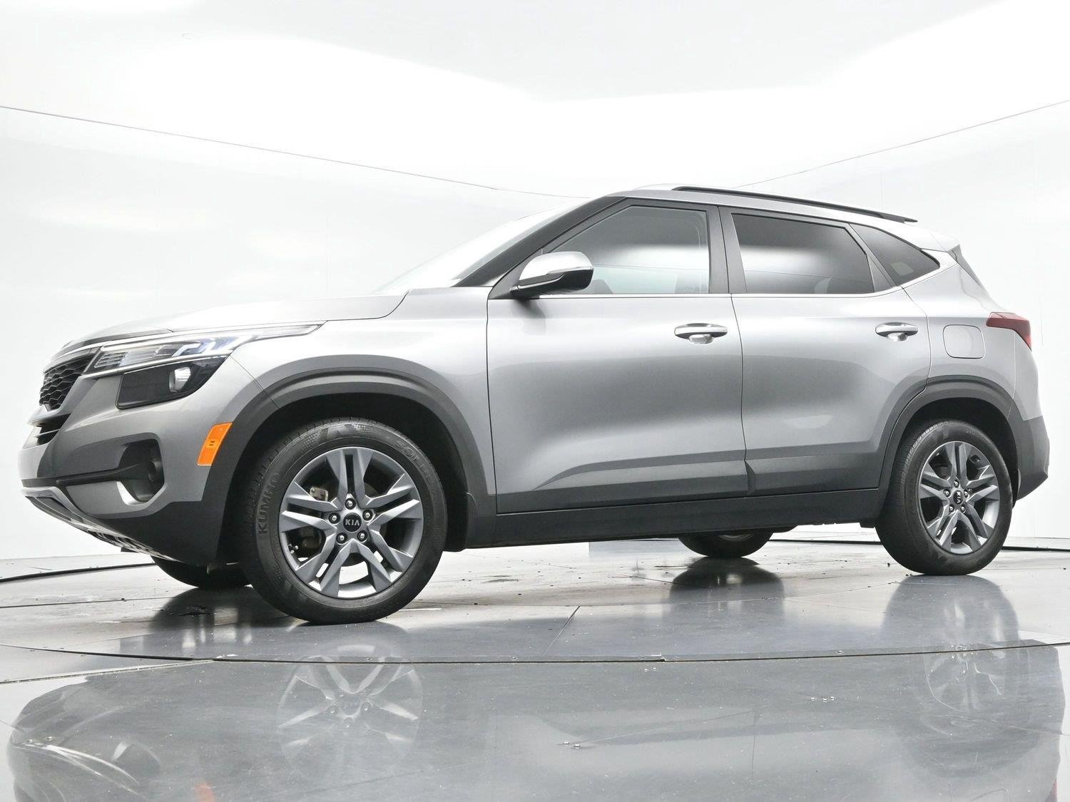 Used 2021 Steel Gray Kia S image 42