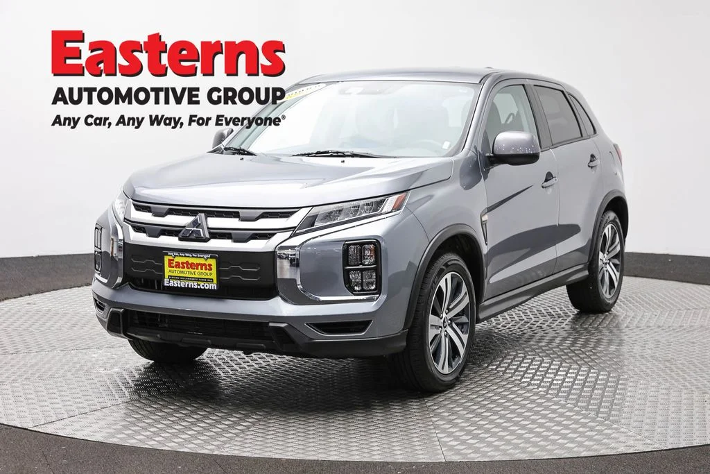 Used 2024 Gray Mitsubishi 2.0 ES image 1