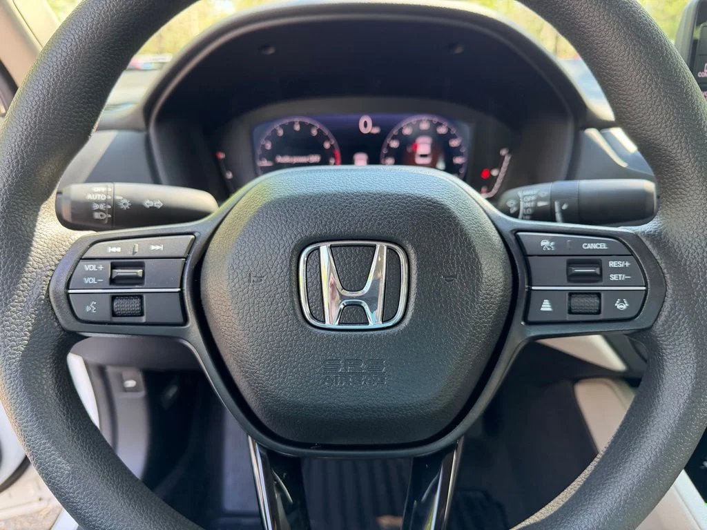 New 2026 Platinum White Pearl Honda LX image 17