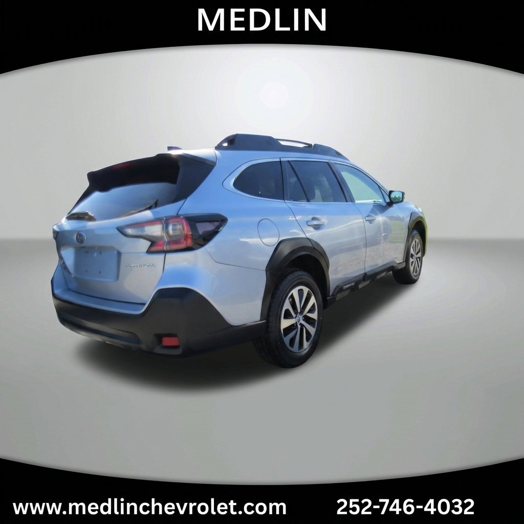 Used 2023 Ice Silver Metallic Subaru Premium image 7