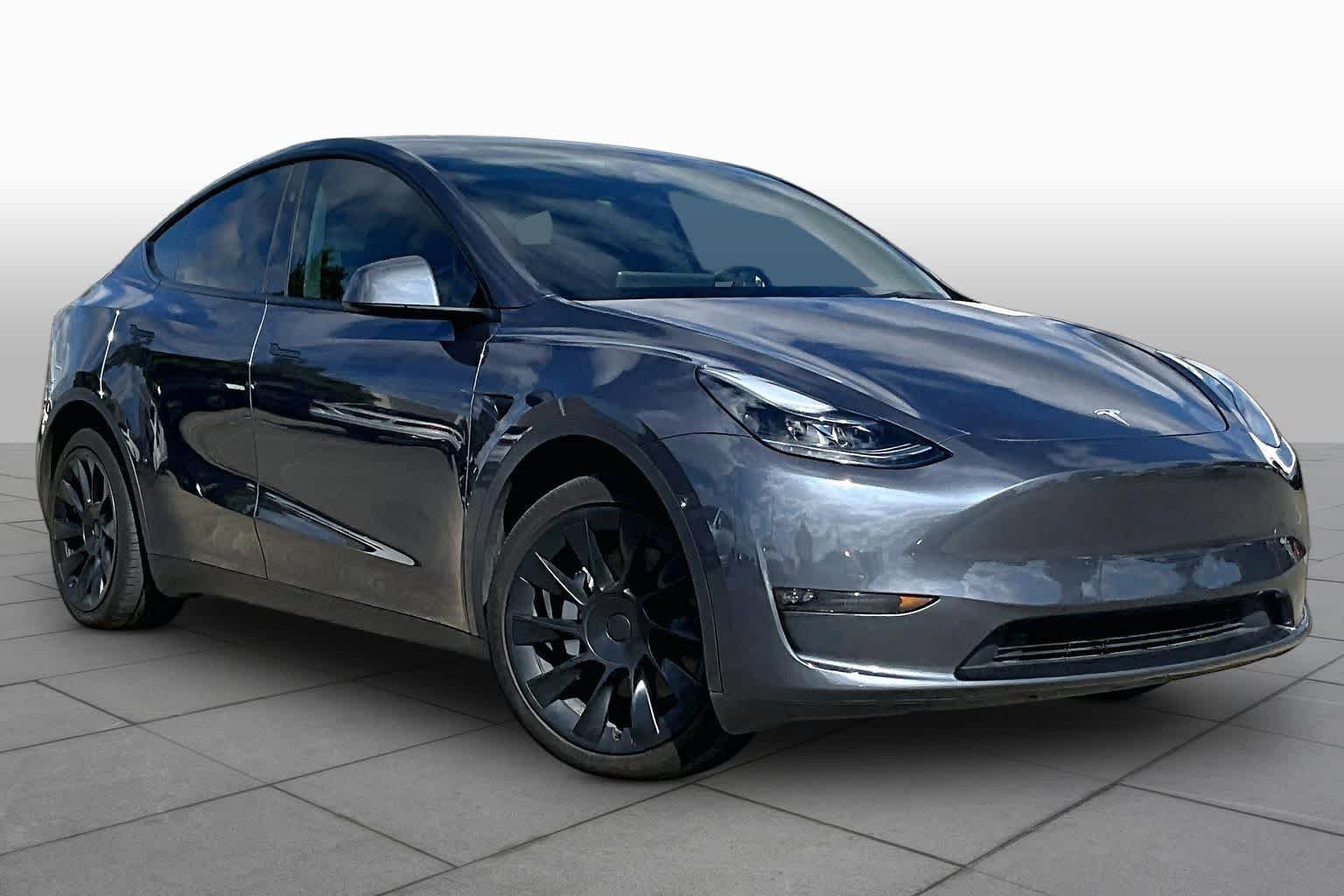 Used 2023 Tesla Model Y Long Range with VIN 7SAYGDEE5PA165998 for sale in Houston, TX
