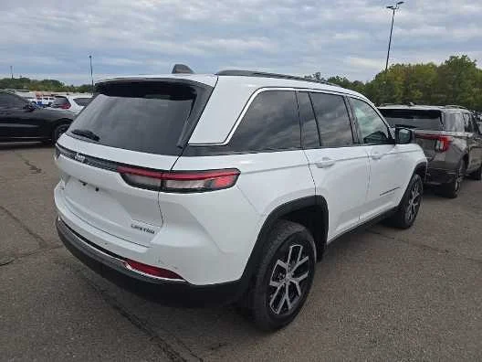 Used 2025 Bright White Clearcoat Jeep Limited image 4