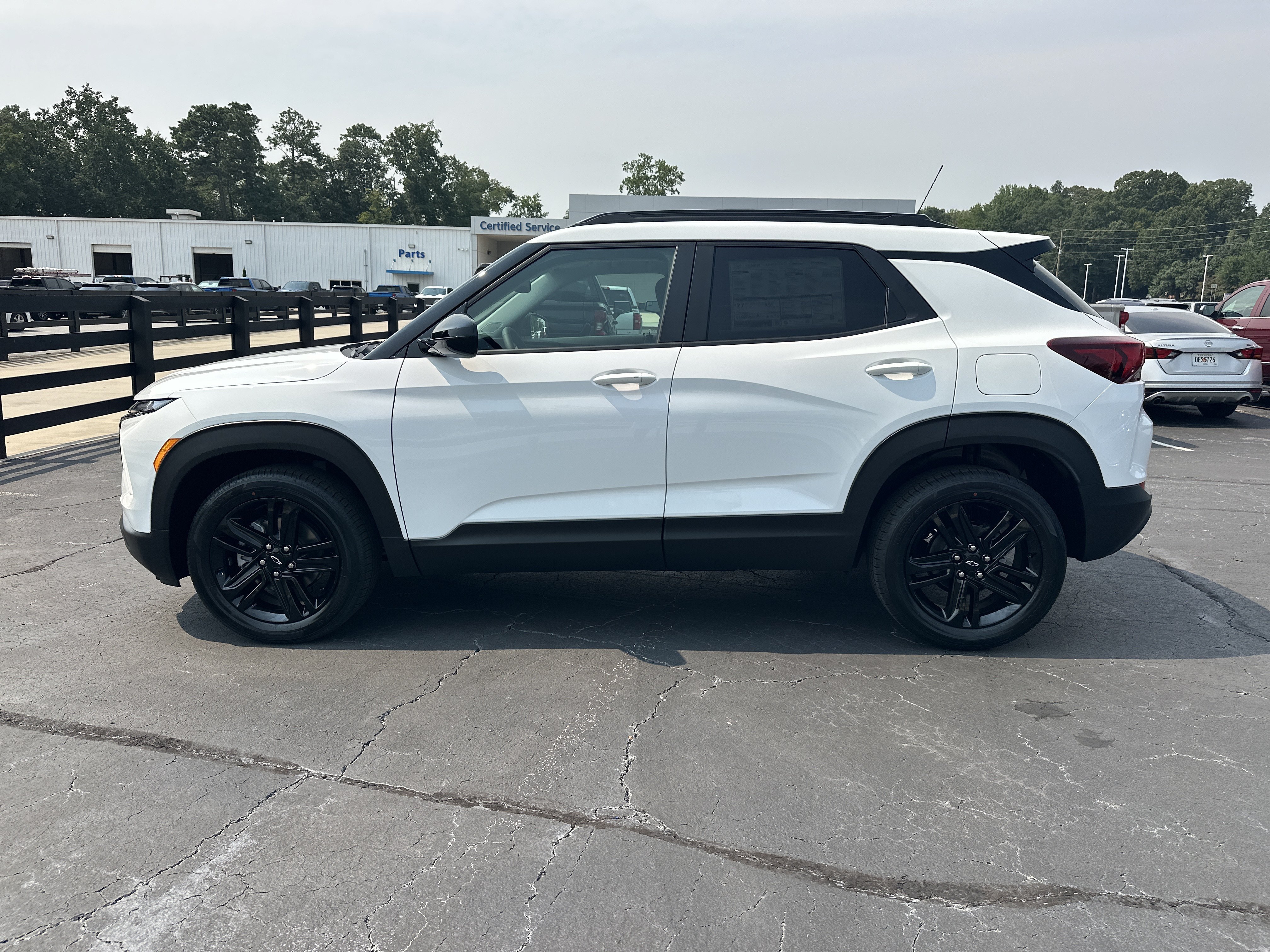 New 2026 Summit White Chevrolet LT image 5
