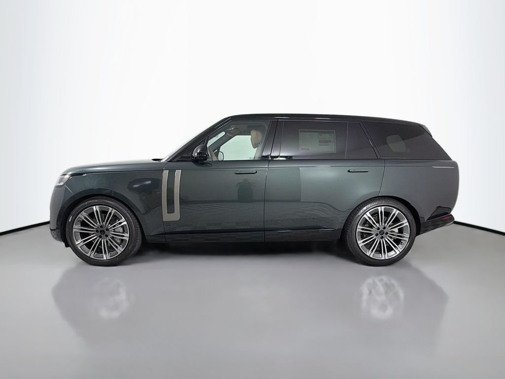 New 2026 Belgravia Green Land Rover SE LWB 7-Seats / V8 image 8