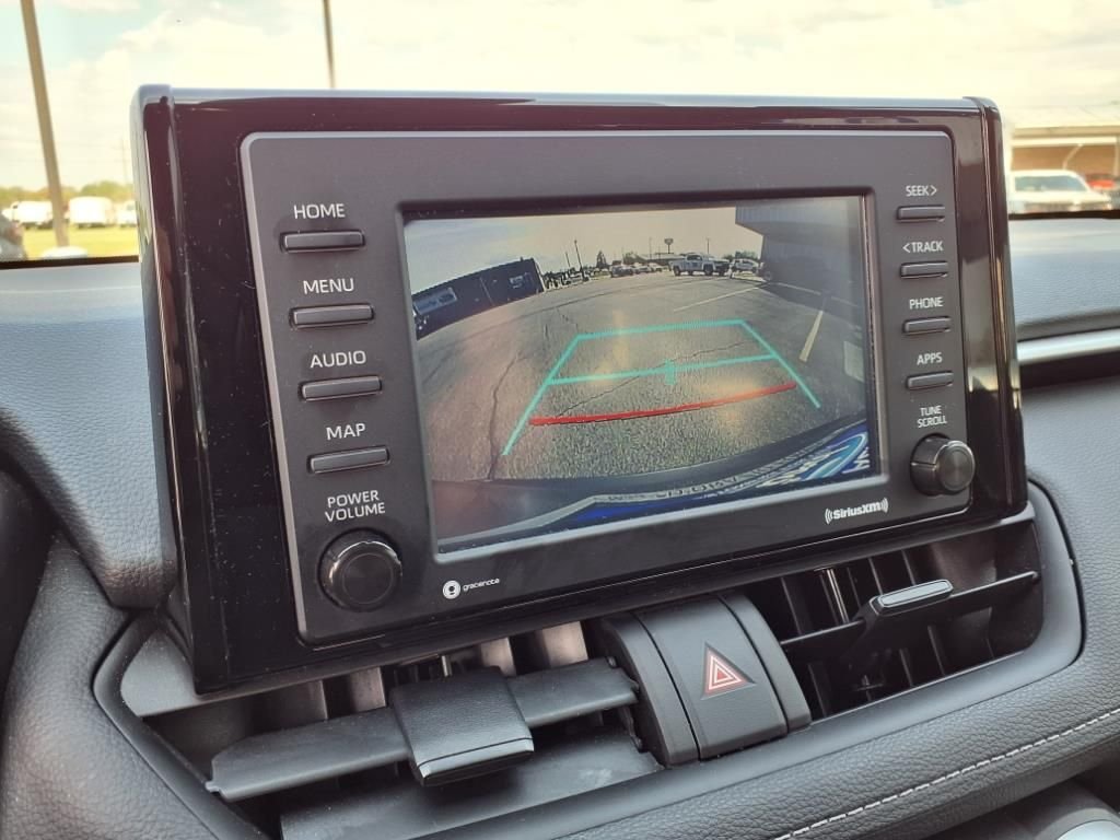 2022 Toyota RAV4 XLE - Photo 23