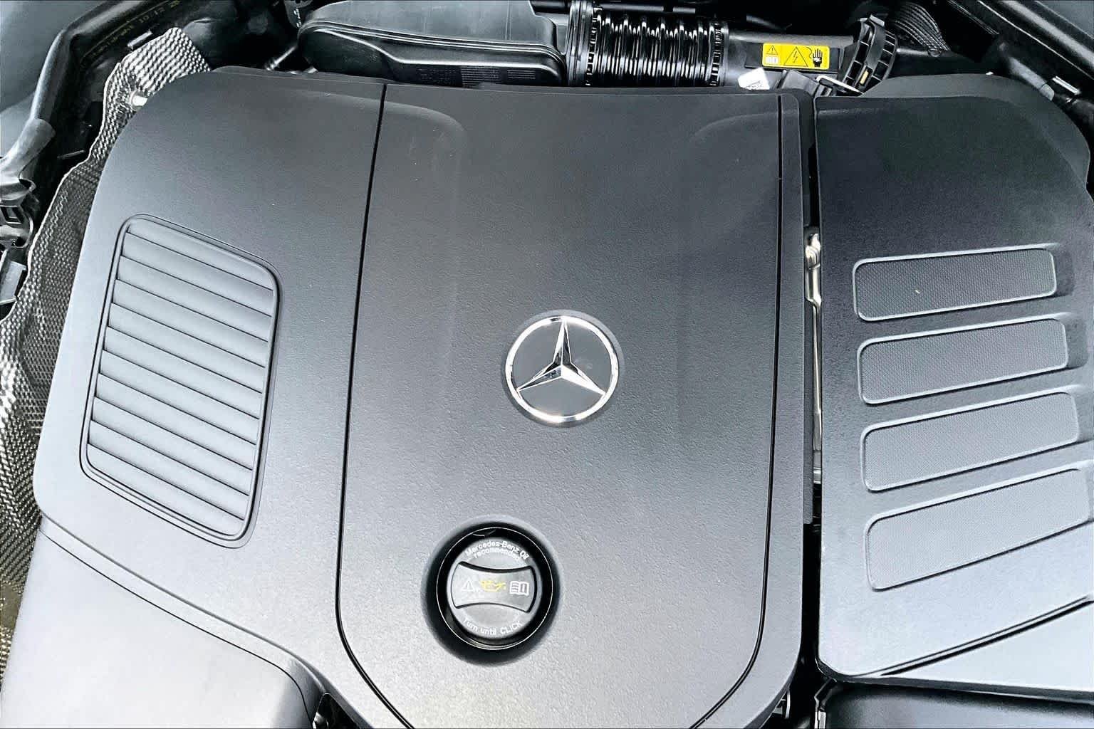 New 2026 Obsidian Black Metallic Mercedes-Benz C 300 image 19