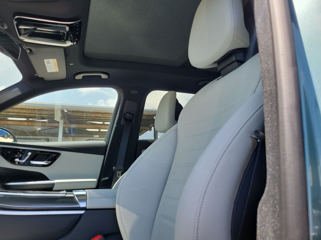 New 2027 Verde Silver Metallic Mercedes-Benz GLC 300 image 20