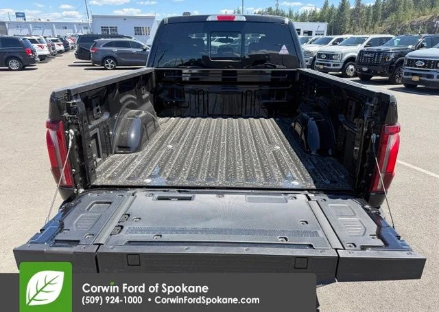 New 2026 Agate Black Metallic Ford King Ranch image 17