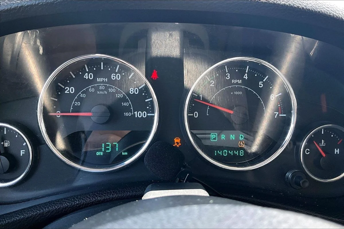 Used 2012  Jeep Sport image 13