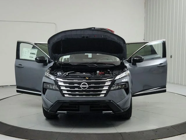 New 2026 Gray Nissan Platinum image 10