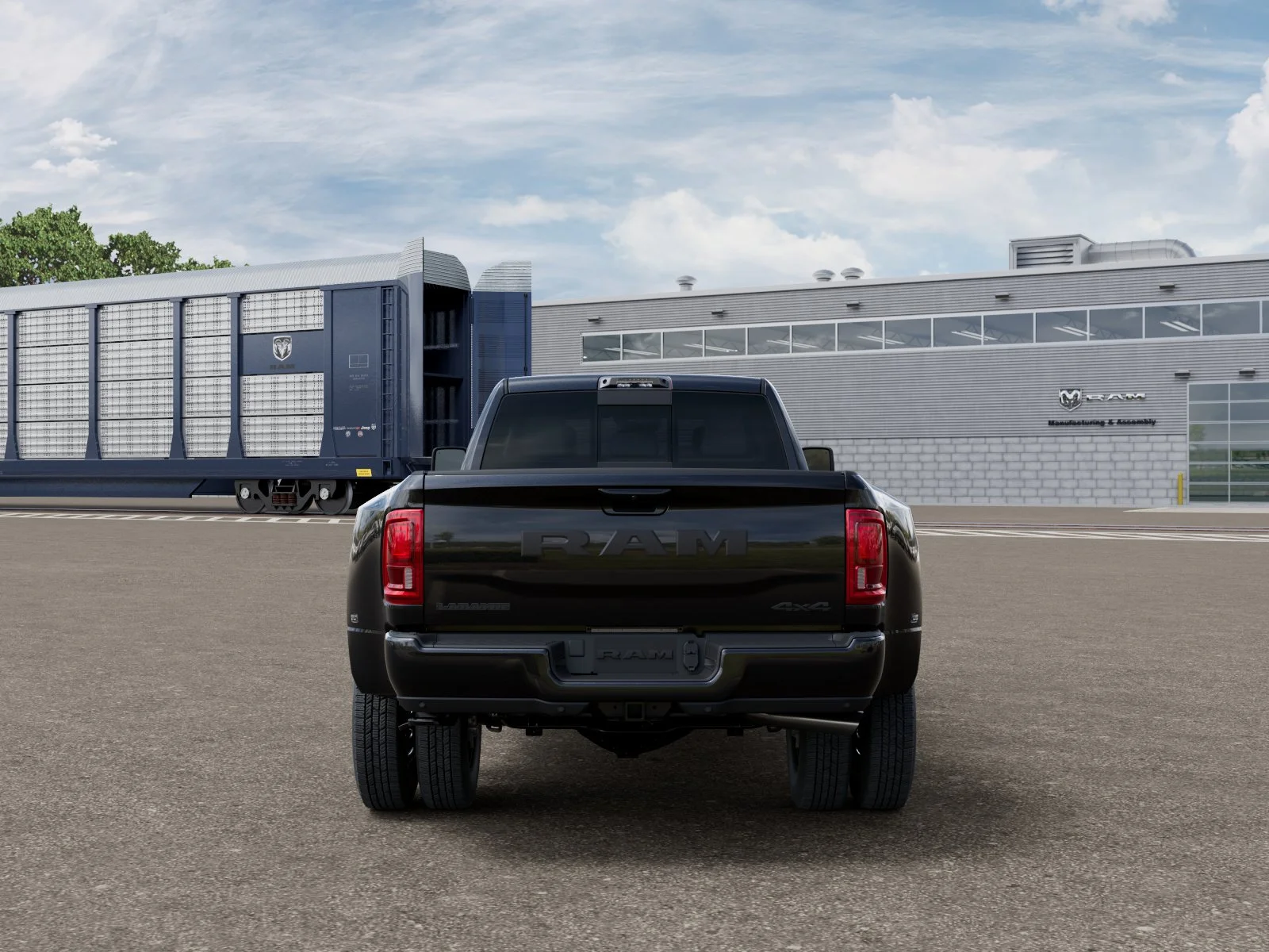 New 2026 Diamond Black Crystal Pearl-Coat Exterior Paint RAM Laramie image 7