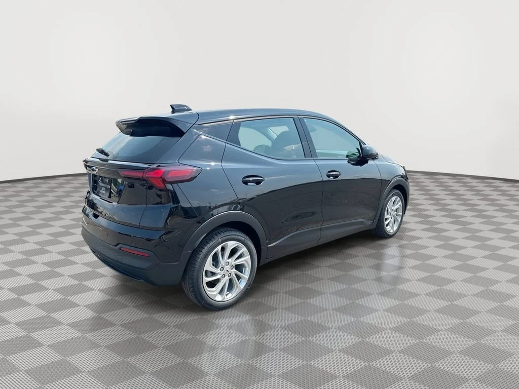 New 2027 Mosaic Black Metallic Chevrolet LT image 8