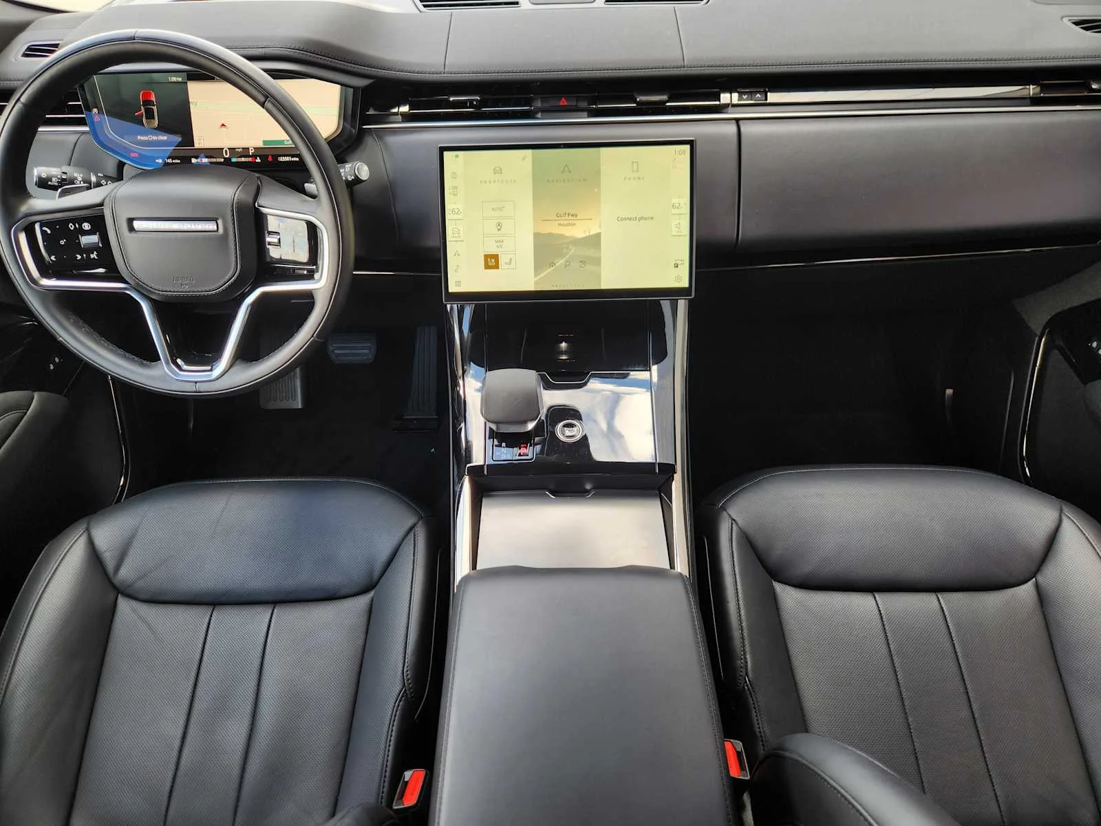 Used 2025 Varesine Blue Metallic Land Rover SE image 7