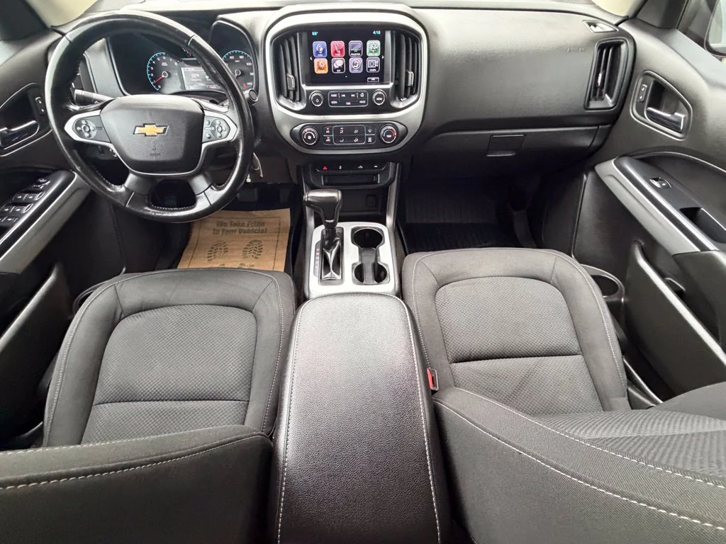 Used 2018 Green Chevrolet LT image 12