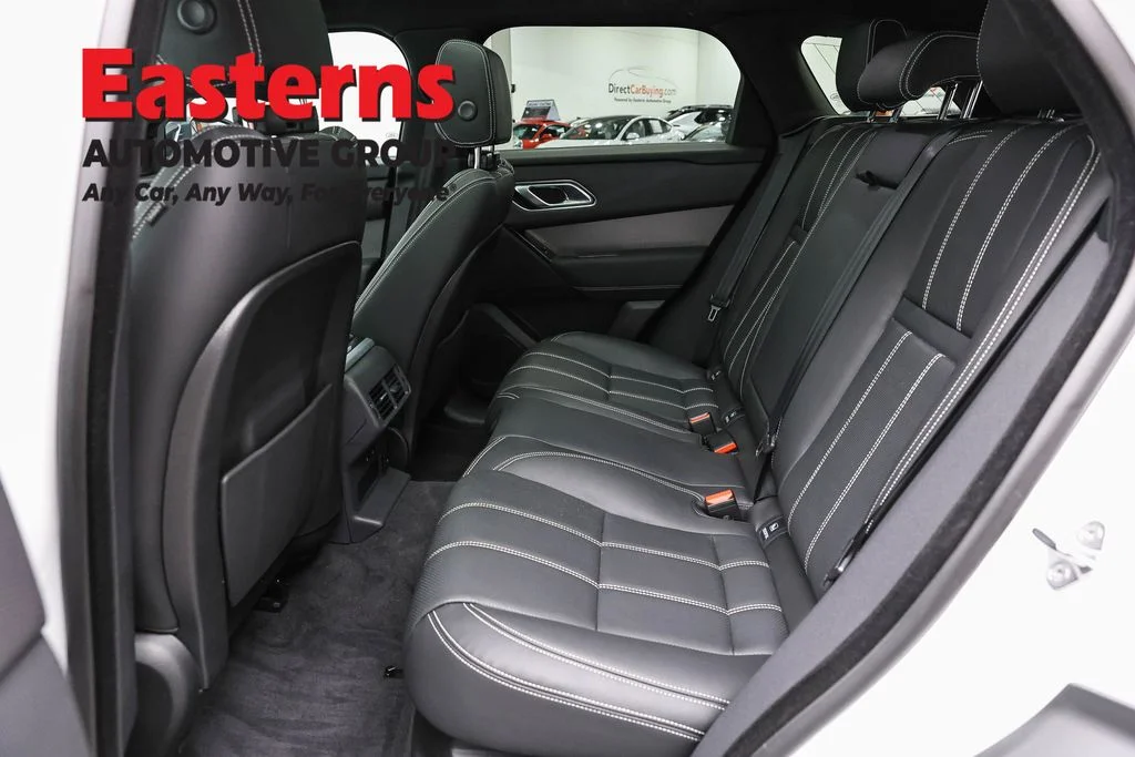 Used 2023 White Land Rover S image 22