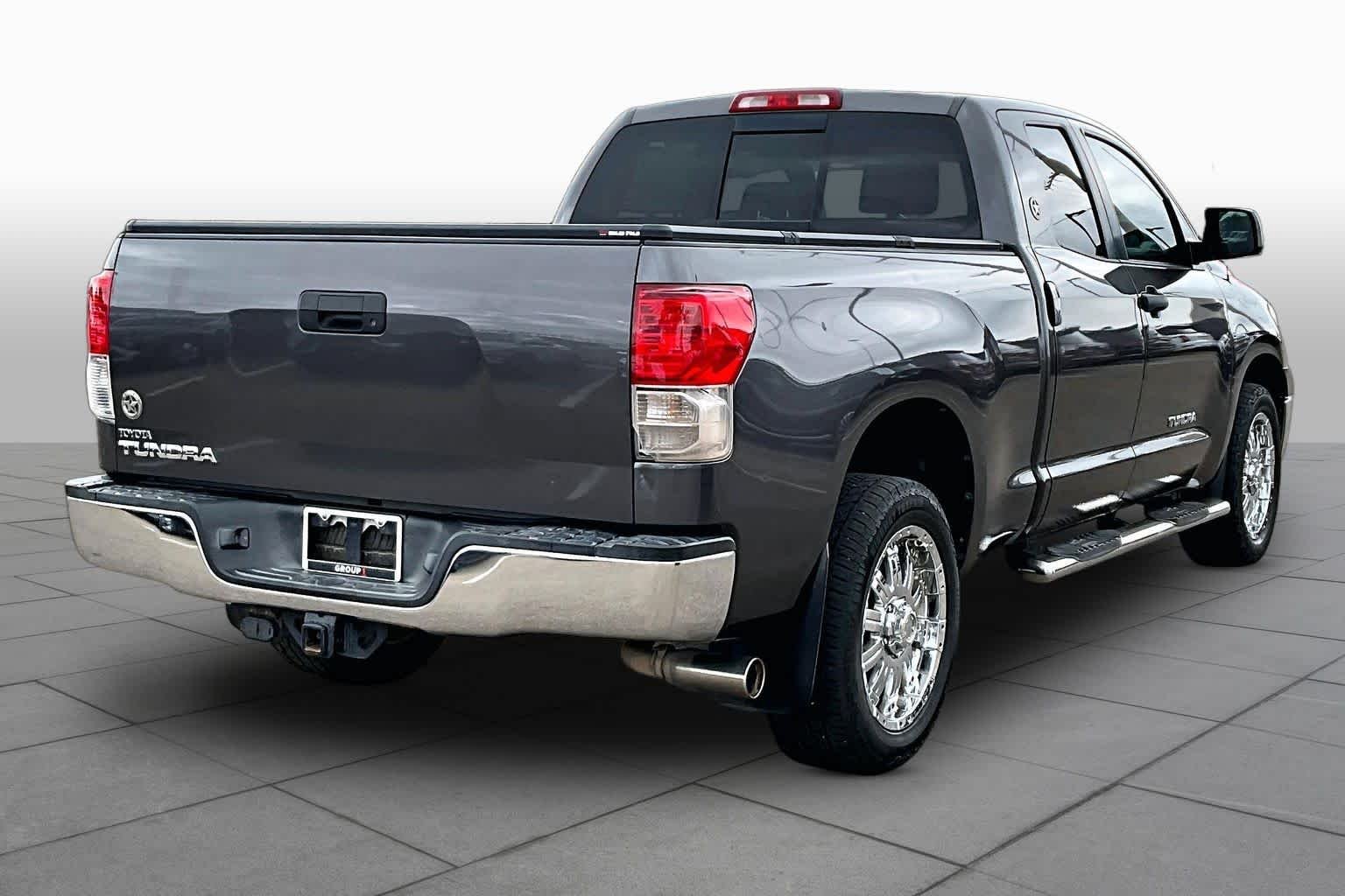 Used 2012 Magnetic Gray Metallic Toyota  image 11