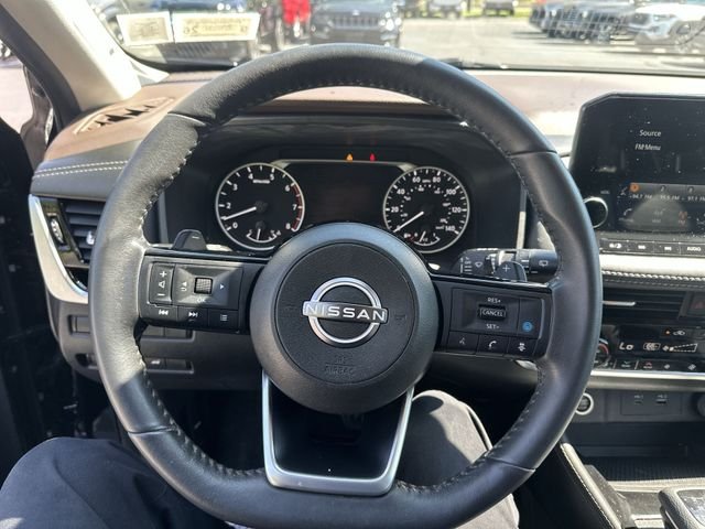 Used 2023 Black Nissan SL image 13