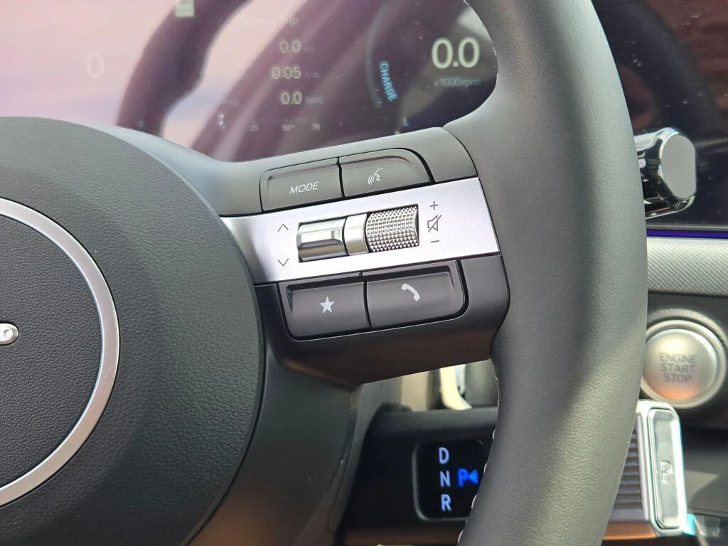 2025 Hyundai Sonata Hybrid Limited - Photo 33