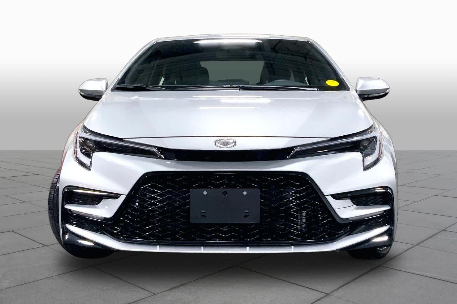 Used 2026 Classic Silver Metallic Toyota SE image 4