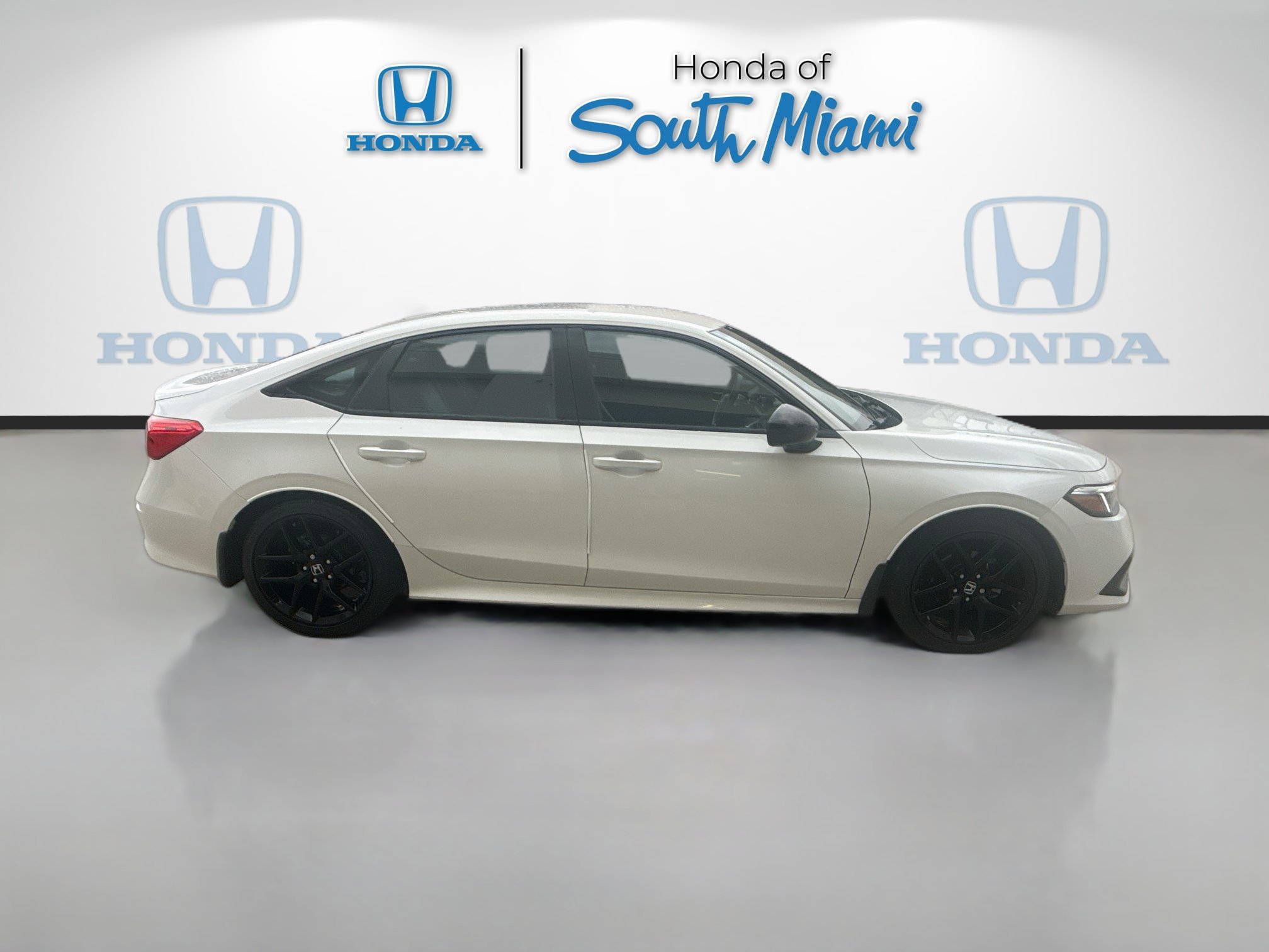 Used 2023 Platinum White Pearl Honda Sport image 8