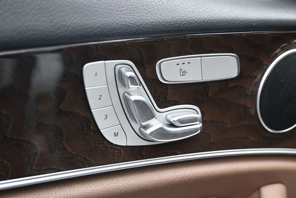 Used 2021 Gray Metallic Mercedes-Benz E 450 image 28