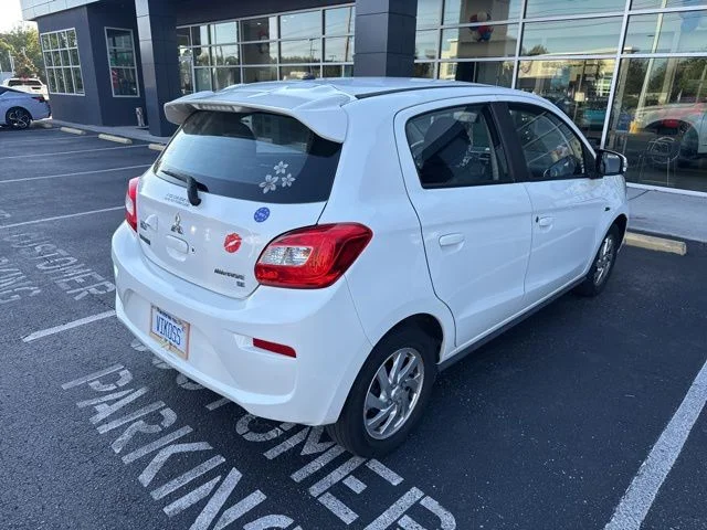 Used 2018  Mitsubishi SE image 13