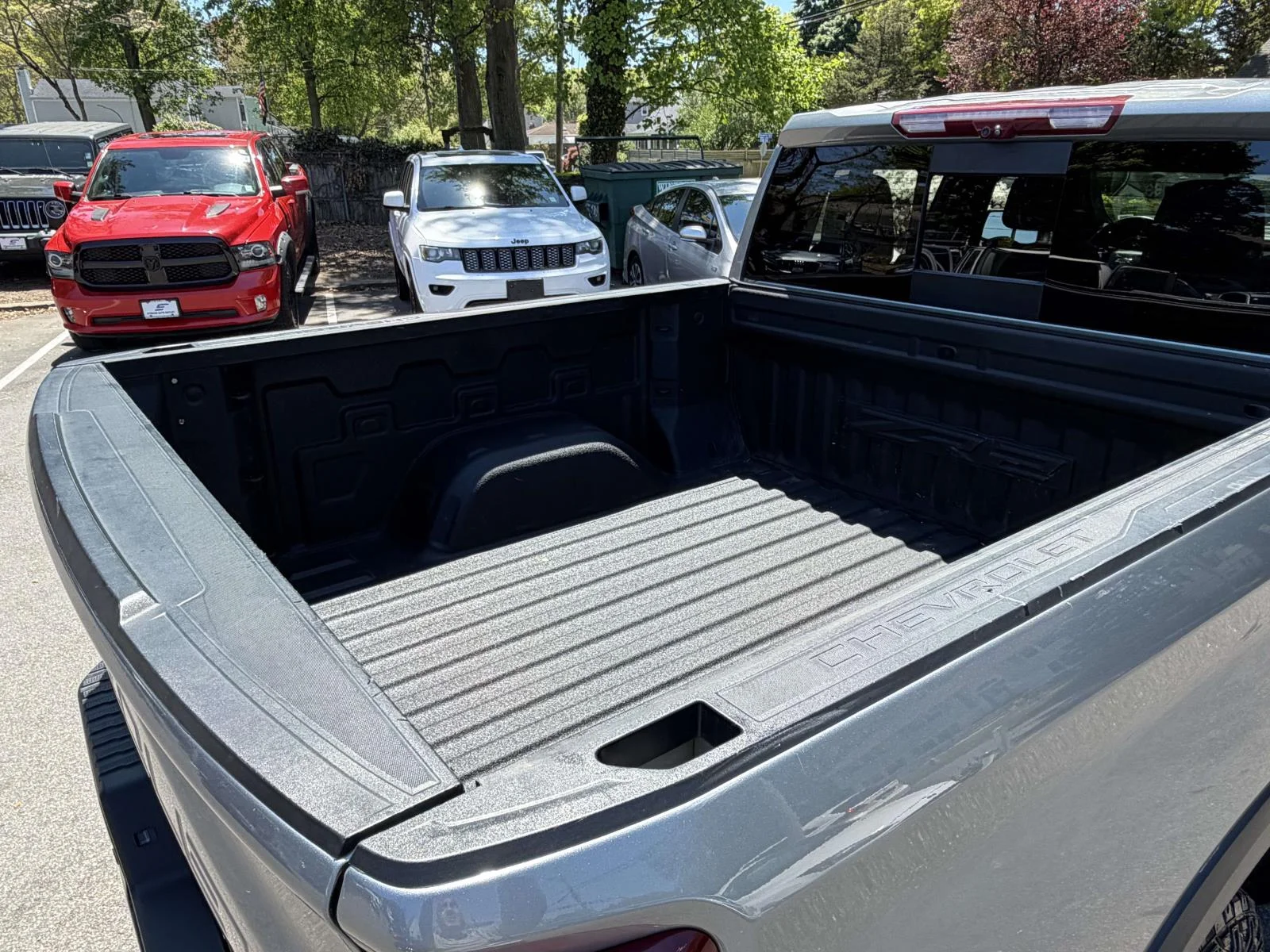 Used 2023 Gray Chevrolet ZR2 image 17