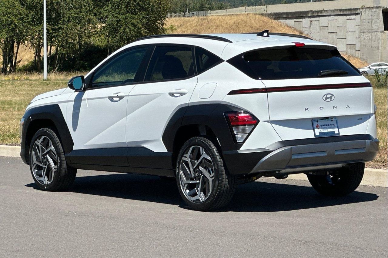 New 2026 White Hyundai SEL Premium AWD image 5