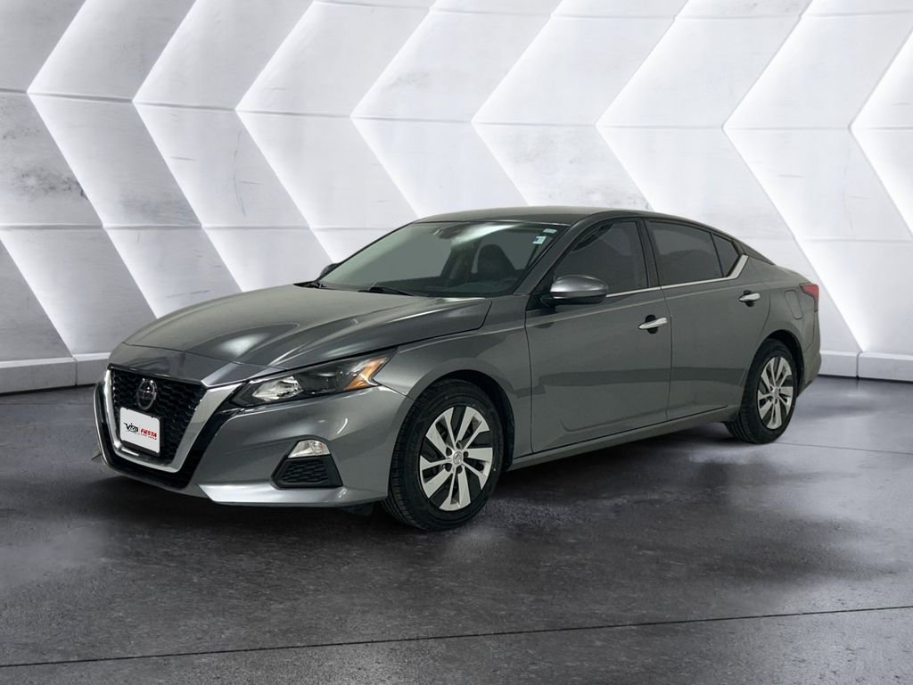 Used 2022 Gray Nissan 2.5 S image 3