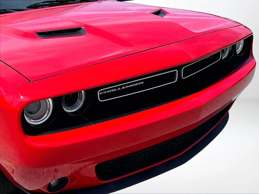 Used 2015 Red Dodge R/T image 27