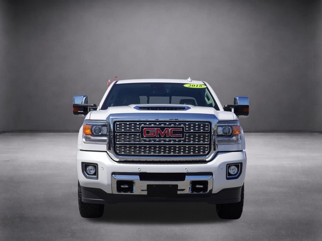 Used 2018 White GMC Denali image 9