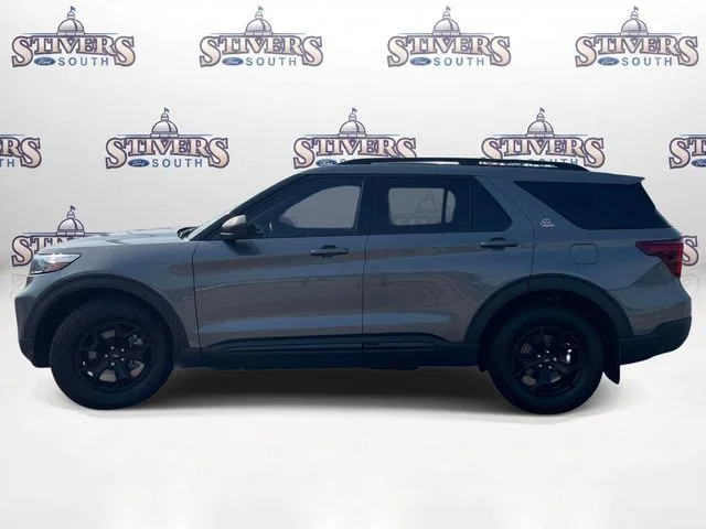 Used 2023 Gray Ford Timberline image 8