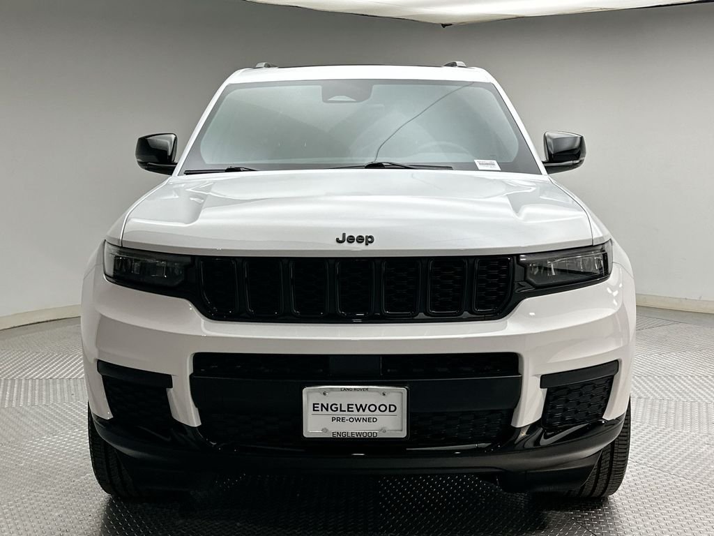 Used 2025 Bright White Clearcoat Jeep Altitude X image 16