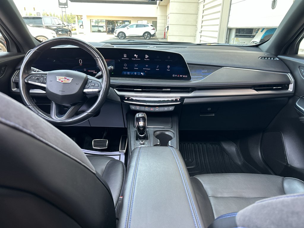 2024 Cadillac XT4 Sport - Photo 17