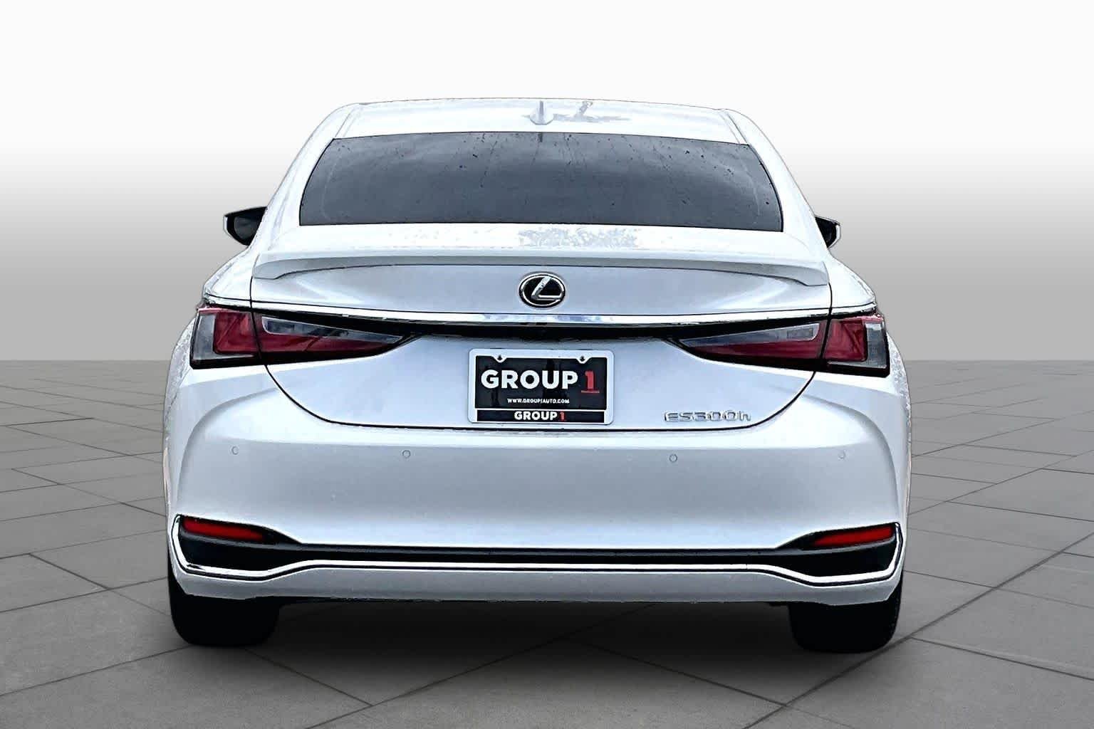 Certified Used 2025 Eminent White Pearl Lexus  image 5