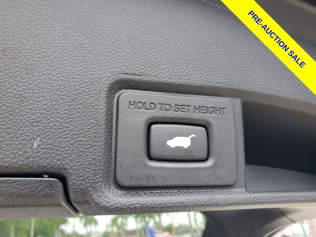 Used 2023 White Acura Advance Package image 9