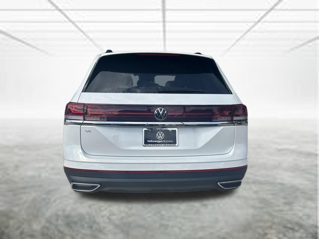 New 2026 Silver Volkswagen SE w/Technology image 5