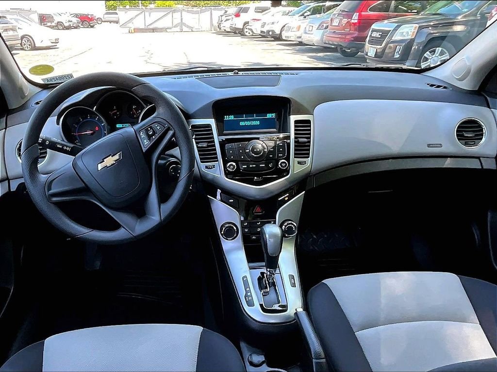 Used 2016 White Chevrolet LS image 20